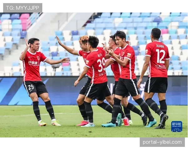 【2026年4月中超联赛·赛前·动态成都蓉城发布伤病报告,主力中卫理查德恢复训练,有望周末复出